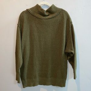 Free People women’s army green mock neck sweater